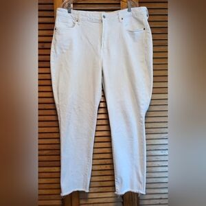 Old Navy High Rise O.G. Straight White Jeans Raw Hem Plus Size Women's 18